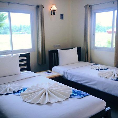 Naris Phuview Resort 사툰 외부 사진