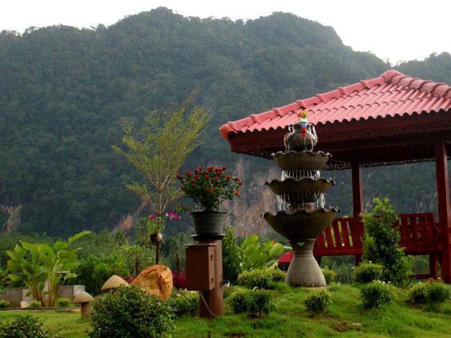 Naris Phuview Resort 사툰 외부 사진