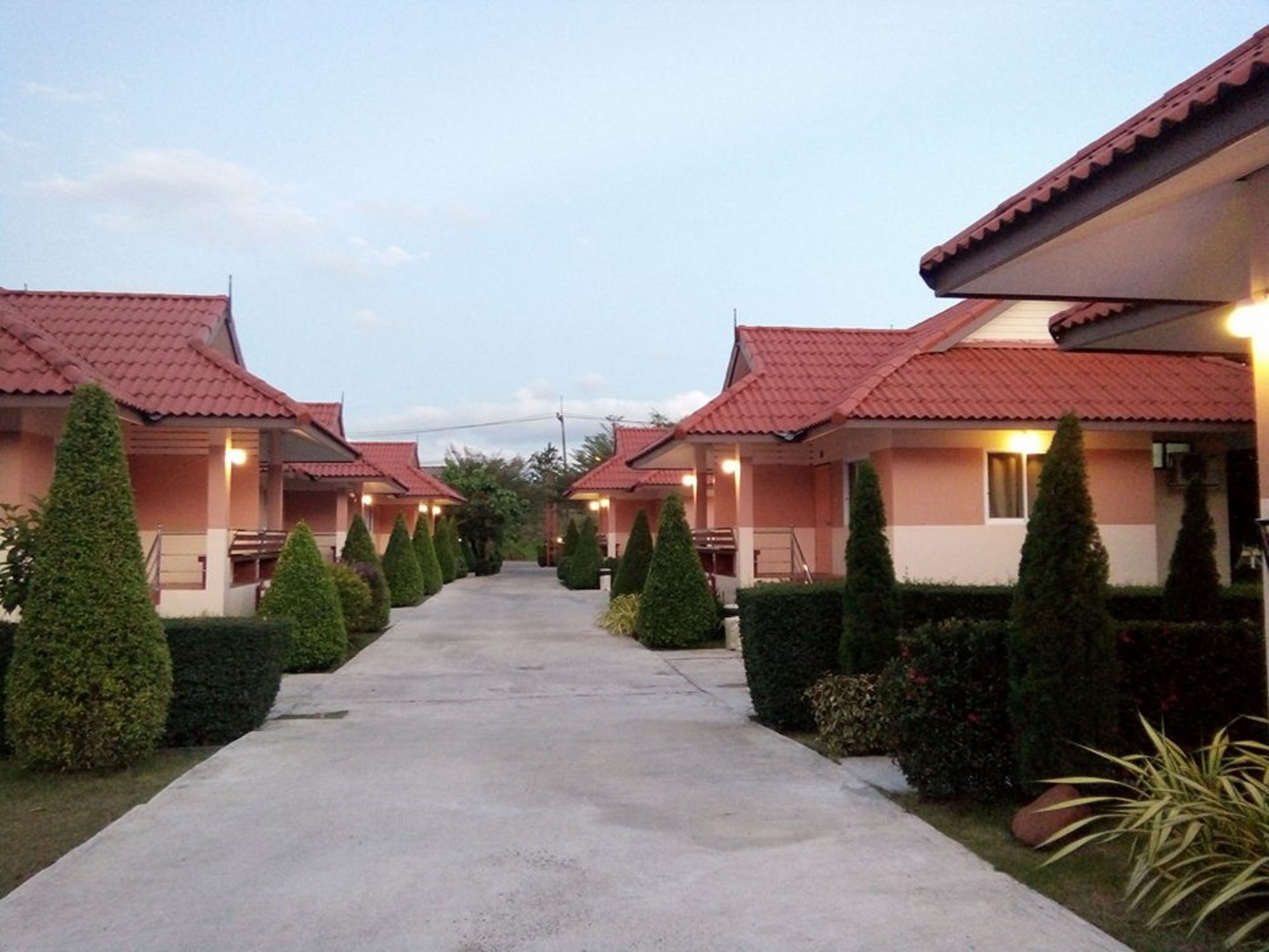 Naris Phuview Resort 사툰 외부 사진
