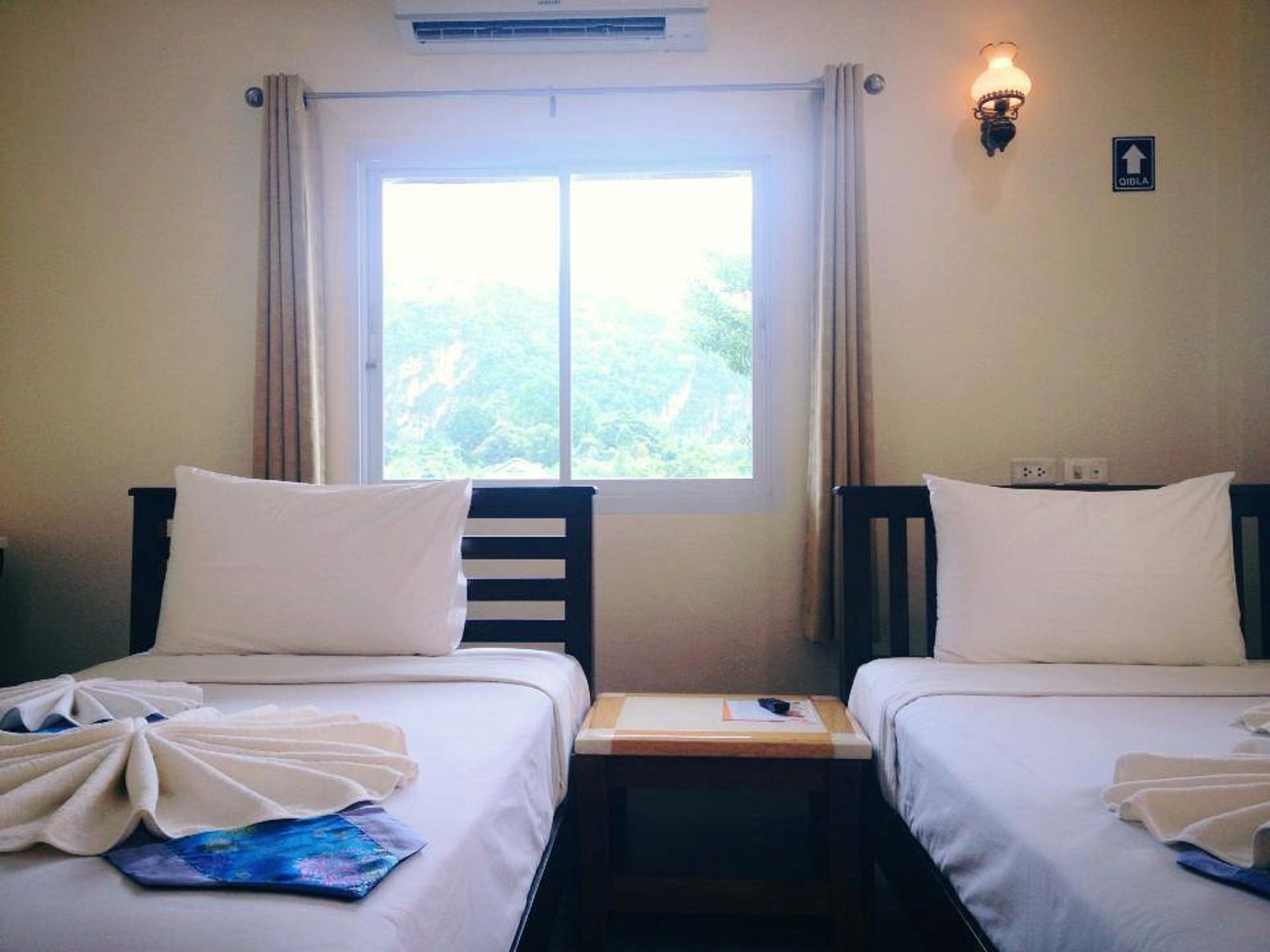 Naris Phuview Resort 사툰 외부 사진