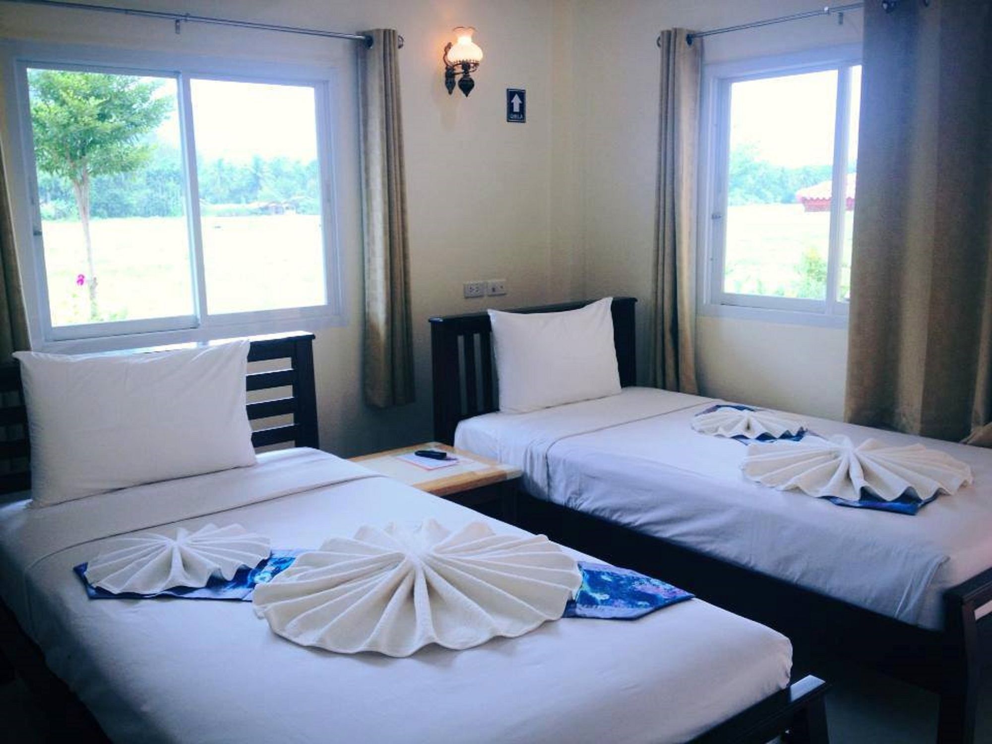 Naris Phuview Resort 사툰 외부 사진